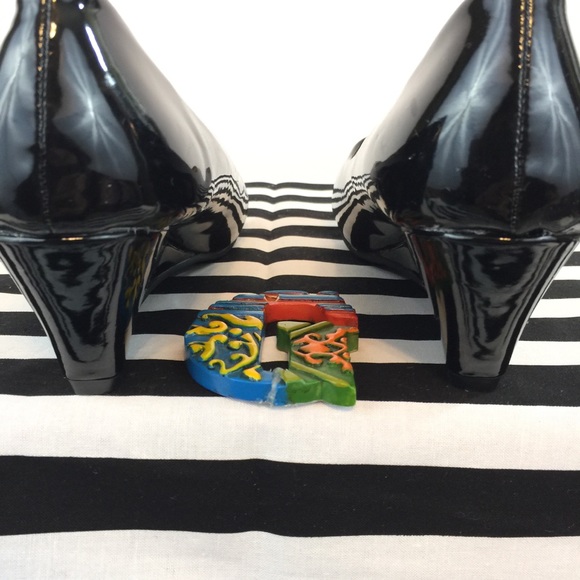 Paidian Black Patent Leather Wedge Size 39 (US 9) - Picture 6 of 7